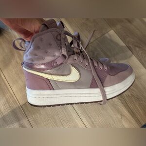 $ firm Nike Jordan 1 Acclimate